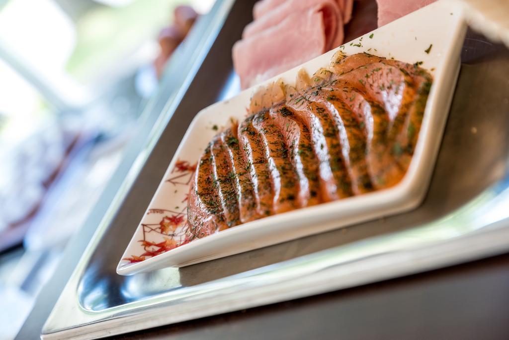 Logis Hotel Restaurant Des Chateaux 아제르히도 외부 사진