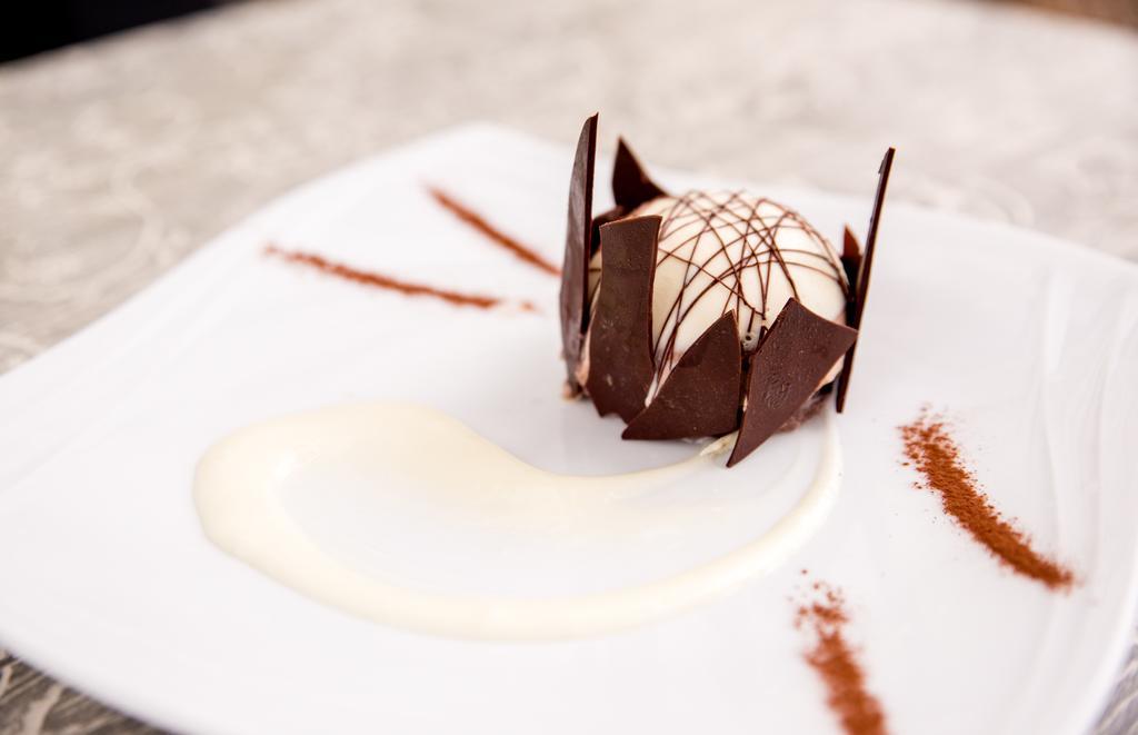Logis Hotel Restaurant Des Chateaux 아제르히도 외부 사진