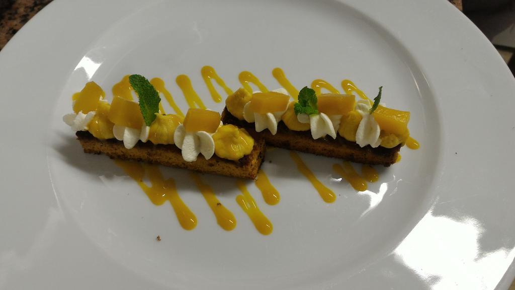 Logis Hotel Restaurant Des Chateaux 아제르히도 외부 사진